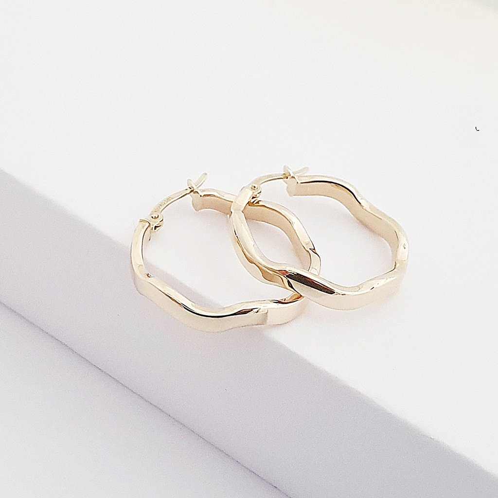 14 Ayar Altın Dalgalı Büyük Halka Küpe 638639